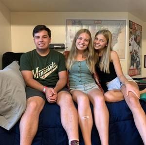 Meet your Posher, Robin